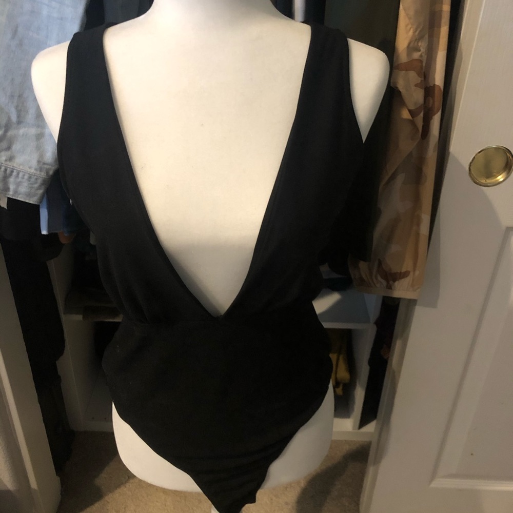 Plunging bodysuit